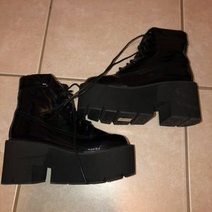 Holographic Platforms